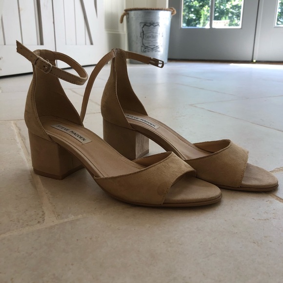 Steve Madden Shoes - Steve Madden iiden tan suede